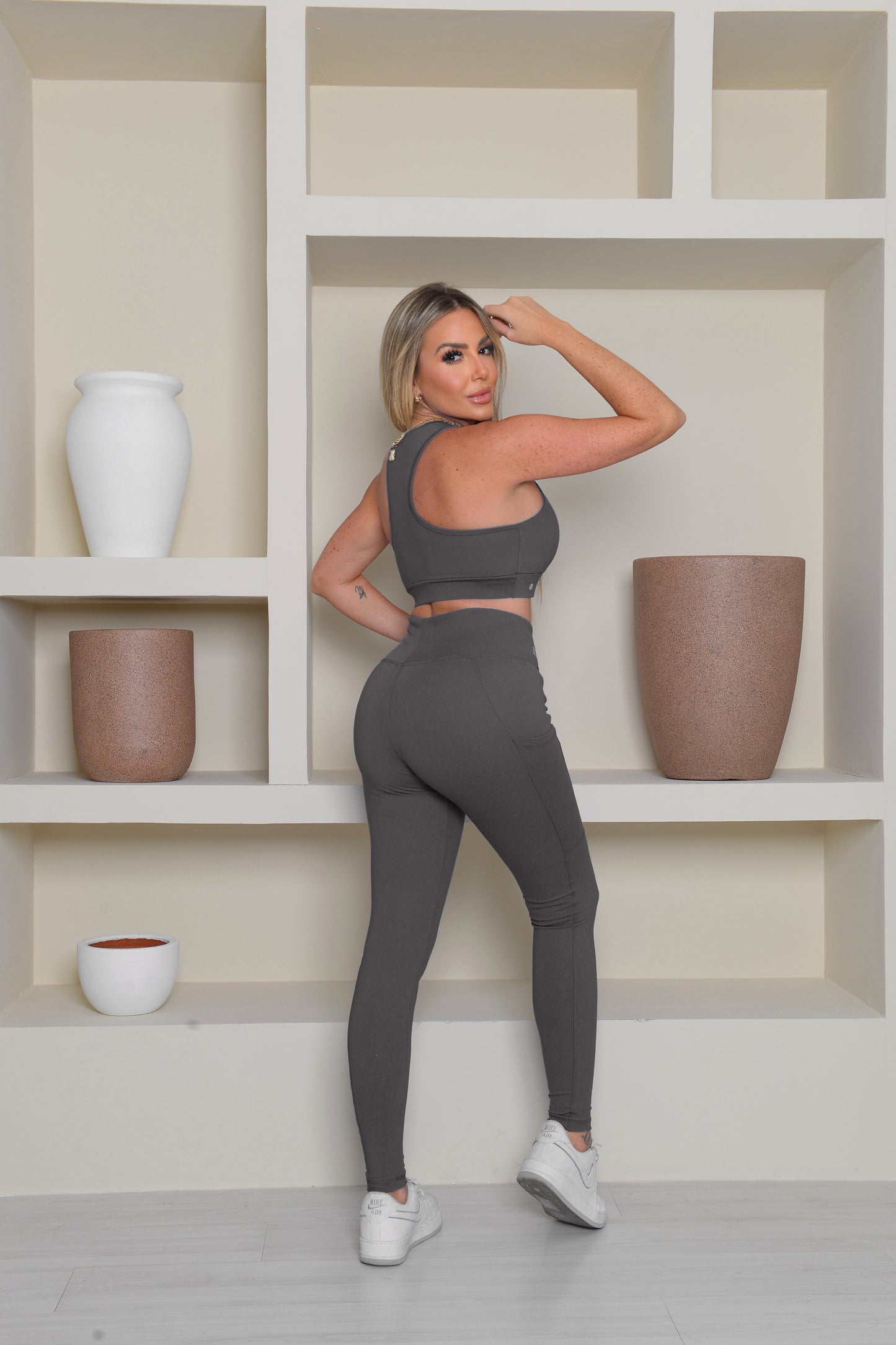 Calça Legging com Bolso-Chumbo